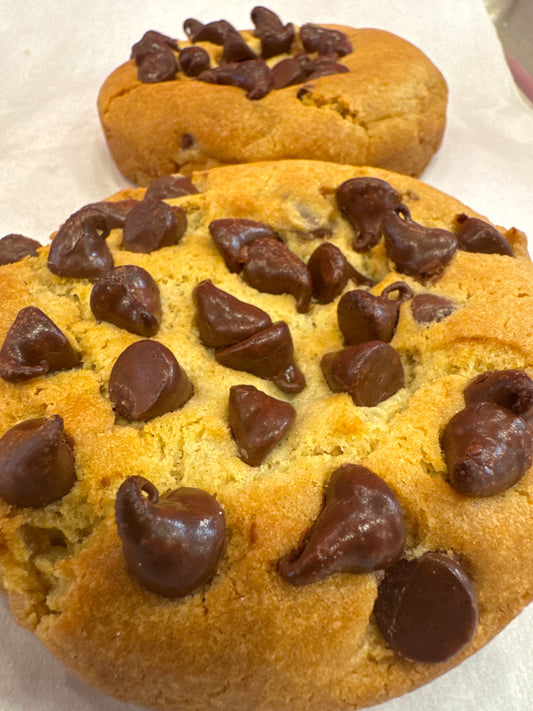 6 Chocolate Chip Cookies