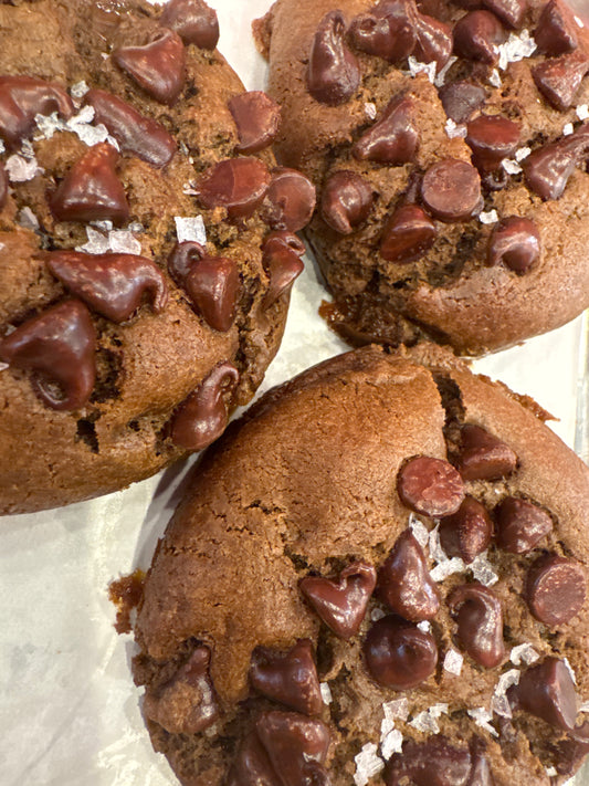 6 Chocolate Sea Salt Caramel Cookies